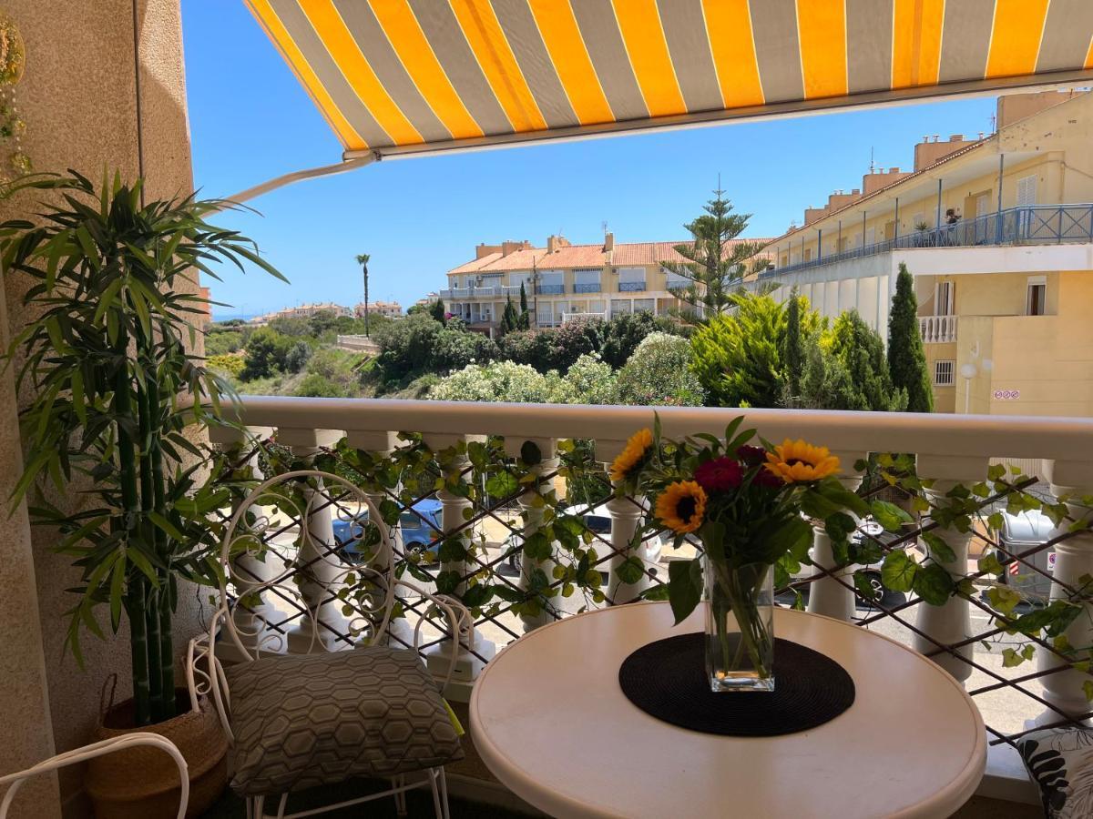 Parque Aromatico Con Dos Piscinas Lejlighed Torrevieja Eksteriør billede
